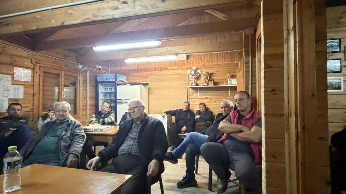 Φωτογραφία από την ενημερωτική εκδήλωση στα Αμάραντα, όπως τη διέθεσε ο Δήμος Μαρωνείας-Σαπών