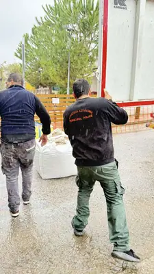 Ρέμα Πικροδάφνης, Άγιος Δημήτριος — φωτογραφία 1 από 2