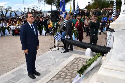 Εορτασμός της 28ης Οκτωβρίου στην Αίγινα — φωτογραφία 6 από 27
