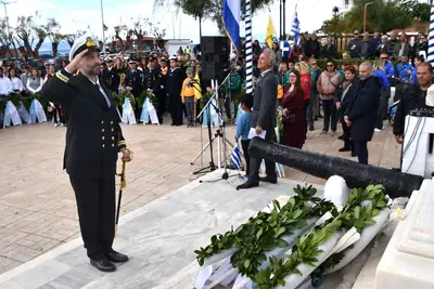 Εορτασμός της 28ης Οκτωβρίου στην Αίγινα — φωτογραφία 11 από 27