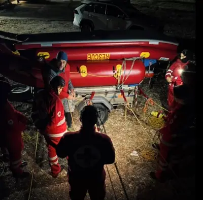 Εκπαίδευση διάσωσης του Ερυθρού Σταυρού σε ορμητικά νερά, Κομοτηνή — φωτογραφία 4 από 5