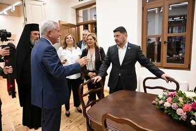 Εγκαίνια Οικίας Μπία, Κερατέα — φωτογραφία 15 από 32