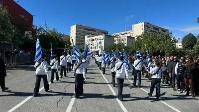 Εορτασμοί και παρέλαση της 28ης Οκτωβρίου στο Κερατσίνι-Δραπετσώνα — φωτογραφία 2 από 41