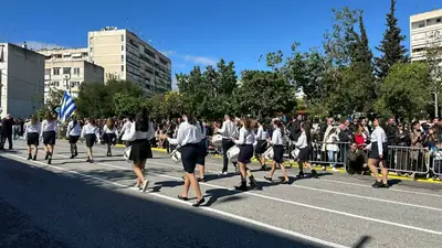 Εορτασμοί και παρέλαση της 28ης Οκτωβρίου στο Κερατσίνι-Δραπετσώνα — φωτογραφία 3 από 41