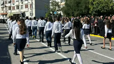 Εορτασμοί και παρέλαση της 28ης Οκτωβρίου στο Κερατσίνι-Δραπετσώνα — φωτογραφία 5 από 41