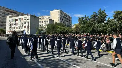 Εορτασμοί και παρέλαση της 28ης Οκτωβρίου στο Κερατσίνι-Δραπετσώνα — φωτογραφία 7 από 41