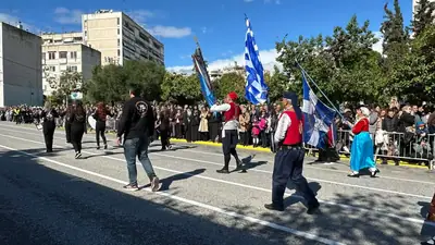 Εορτασμοί και παρέλαση της 28ης Οκτωβρίου στο Κερατσίνι-Δραπετσώνα — φωτογραφία 15 από 41