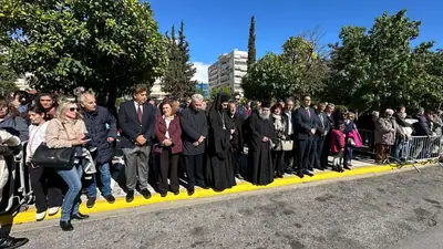 Εορτασμοί και παρέλαση της 28ης Οκτωβρίου στο Κερατσίνι-Δραπετσώνα — φωτογραφία 23 από 41