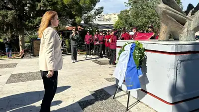 Εορτασμοί και παρέλαση της 28ης Οκτωβρίου στο Κερατσίνι-Δραπετσώνα — φωτογραφία 29 από 41