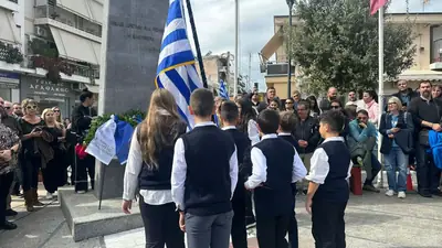 Εορτασμοί και παρέλαση της 28ης Οκτωβρίου στο Κερατσίνι-Δραπετσώνα — φωτογραφία 37 από 41