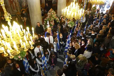Εορτασμός της 28ης Οκτωβρίου στην Κηφισιά — φωτογραφία 1 από 5