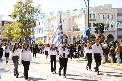 Εορτασμός της 28ης Οκτωβρίου στην Κηφισιά — φωτογραφία 3 από 5