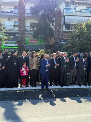 Εκδηλώσεις 28ης Οκτωβρίου στη Λυκόβρυση-Πεύκη — φωτογραφία 1 από 7
