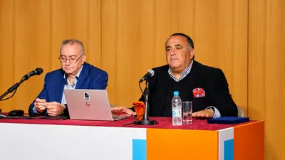 Στιγμιότυπο από τη διάλεξη για την ασφάλεια στο διαδίκτυο στο Δημαρχείο Περιστερίου — φωτογραφία 2 από 6