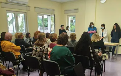 Ενημέρωση εργαζομένων καθαριότητας σχολείων στο 1ο Κέντρο Υγείας Περιστερίου — φωτογραφία 3 από 3