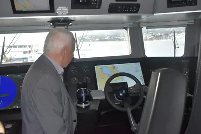Παράδοση εξοπλισμού στο Λιμενικό, Μυτιλήνη — φωτογραφία 2 από 8